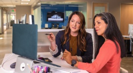 Salesforce pomaga kobietom w powrocie na rynek pracy - Darmowy program szkoleń