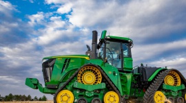 Nowe ciągniki serii 9 firmy John Deere Mocniejsze i bardziej inteligentne