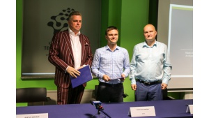 Nowy członek projektu JoinBertus – UTI.PL podpisuje umowę w Kieleckim Parku Tech Biuro prasowe