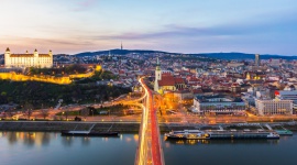Inwestowanie w Europie Środkowo-Wschodniej: raport nt fuzji i przejęć w regionie