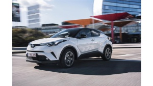 Hybrydowe hity 2018 roku: Toyota i Lexus absolutnymi liderami rynku