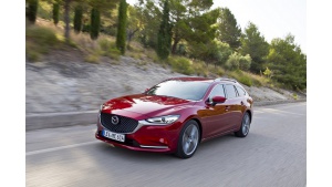 Dojrzała, elegancka, dystyngowana: Nowa Mazda6 Biuro prasowe