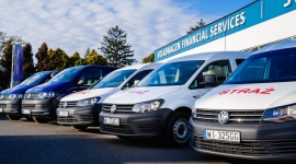 Volkswagen Financial Services wspiera strażaków w niesieniu pomocy uchodźcom