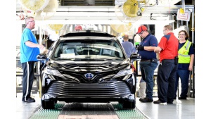 Toyota zwiększa inwestycje w USA do 13 miliardów dolarów Biuro prasowe