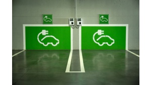 Twój system parkingowy zintegrowany z system stacji ładowania EV