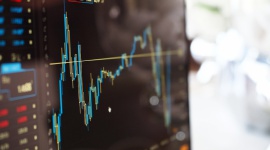 Kryzys finansowy – jak CX może pomóc organizacjom wyjść z sytuacji obronną ręką?