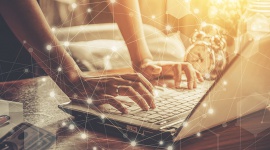 Home office a systemy ECM – jak ułatwić pracownikom pracę zdalną?