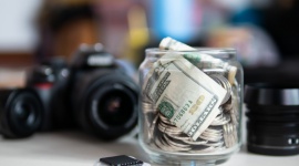 Freelance w trudnych czasach. Tak ochronisz swoje pieniądze