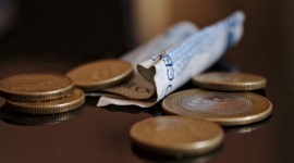 BCC: Wzrost płacy minimalnej w 2025 roku