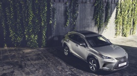 Lexus rejestruje znak towarowy. NX w wersji hybrydowej plug-in niemal pewny