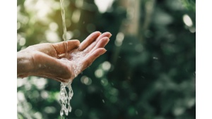 Nestlé Waters intensyfikuje działania w zakresie zrównoważonego rozwoju