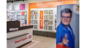 Vision Express z okazji Światowego Dnia Wzroku zmienił wygląd swojego salonu