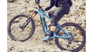 BMC prezentuje elektryczne rowery górskie Trailfox AMP SX