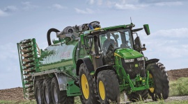 Firma John Deere wyznacza nowe standardy wydajności na drodze