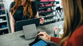 Technologie handlowe biją rekordy. Czas na sklepy „nowej ery”