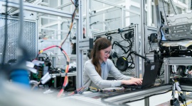 Rozwój produktu w przedsiębiorstwie produkcyjnym Biuro prasowe