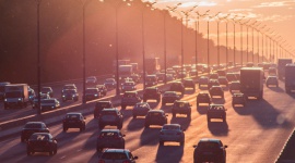 Inteligentne zarządzanie ruchem – jak rozwiązać problemy zakorkowanych miast?