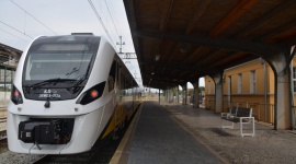 Pierwszy pociąg hybrydowy szykuje się do podróży po Dolnym Śląsku Biuro prasowe
