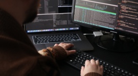 Red Hat rozszerza platformę Kubernetes o spójną i trwałą pamięć masową Biuro prasowe