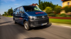 Strażacy ochotnicy przejechali ponad 70 000 km, pomagając uchodźcom Biuro prasowe