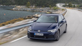 W 2022 r. wzrośnie sprzedaż aut używanych oraz elektrycznych