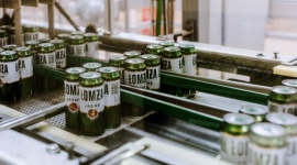 VAN PUR PRODUCENT MARKI ŁOMŻA POMAGA W DOBIE PANDEMII Biuro prasowe