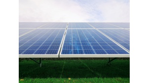 Energia ze Słońca pomoże ustabilizować opłaty za prąd w firmie